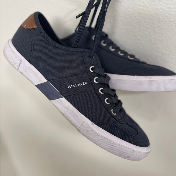 Tommy Hilfiger Men's Pandora Sneaker size 9 - Picture 5 of 5